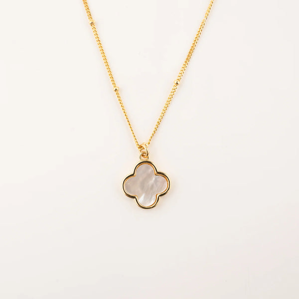 Mother of pearl fleur necklace ST